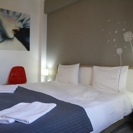 אתונה Metaxourghio Boutique Apartment מראה חיצוני תמונה