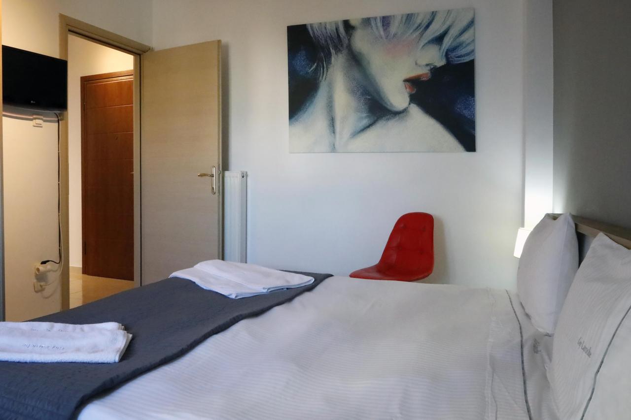 אתונה Metaxourghio Boutique Apartment מראה חיצוני תמונה