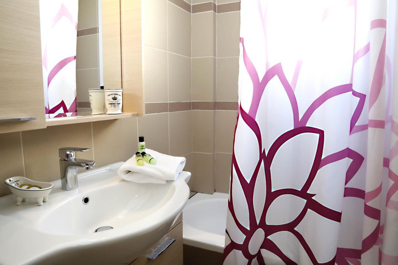 אתונה Metaxourghio Boutique Apartment מראה חיצוני תמונה